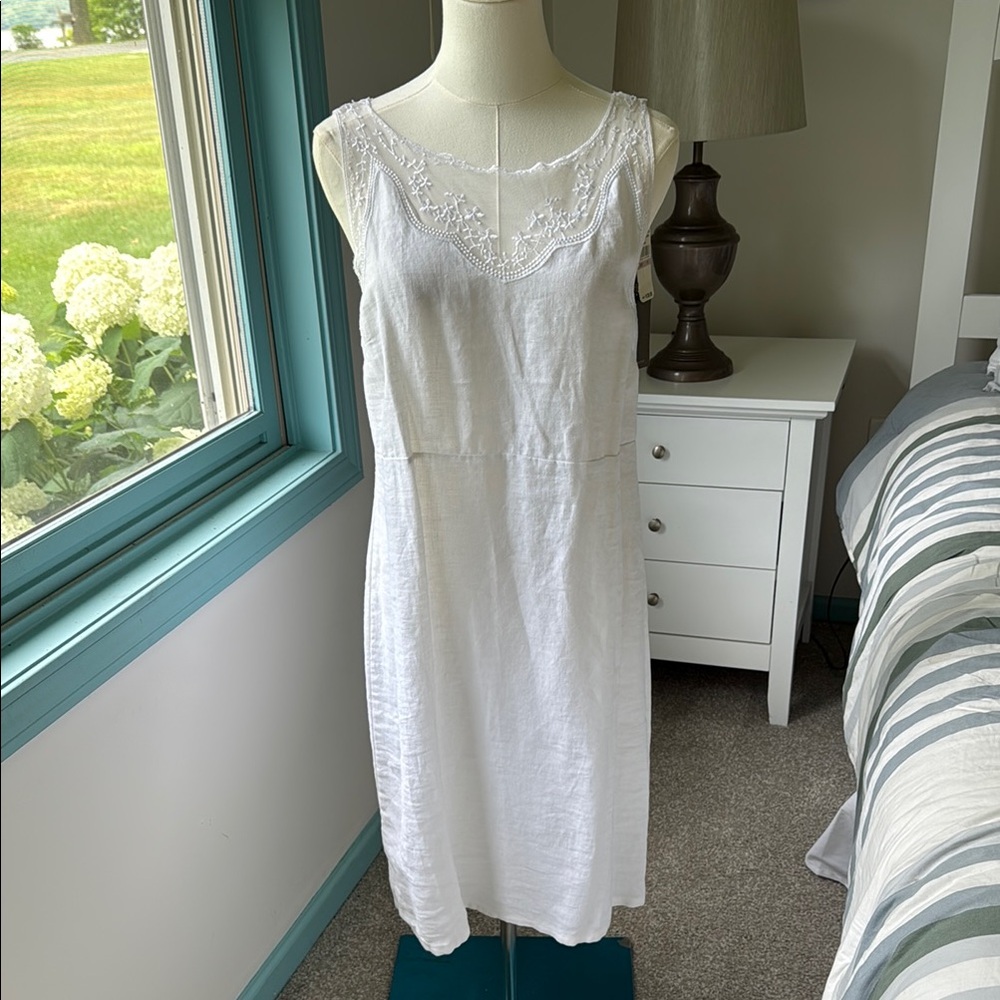 Tommy Bahama White Lace and Linen Fitted Chemise sz12 NWT